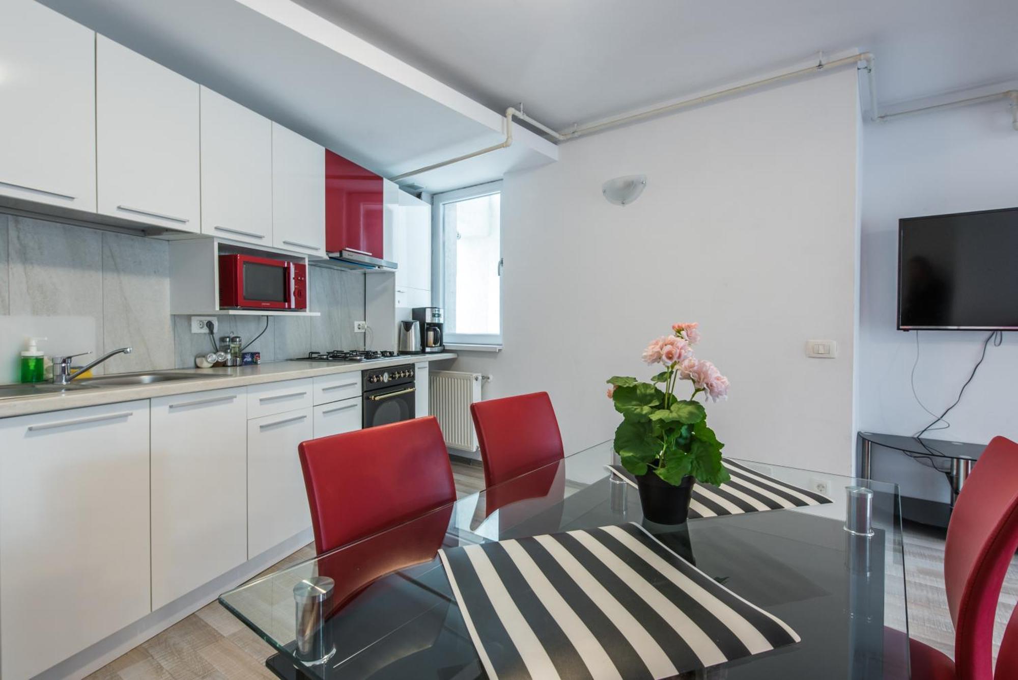 Bucharest Central Apartments - Shabbat Friendly Esterno foto