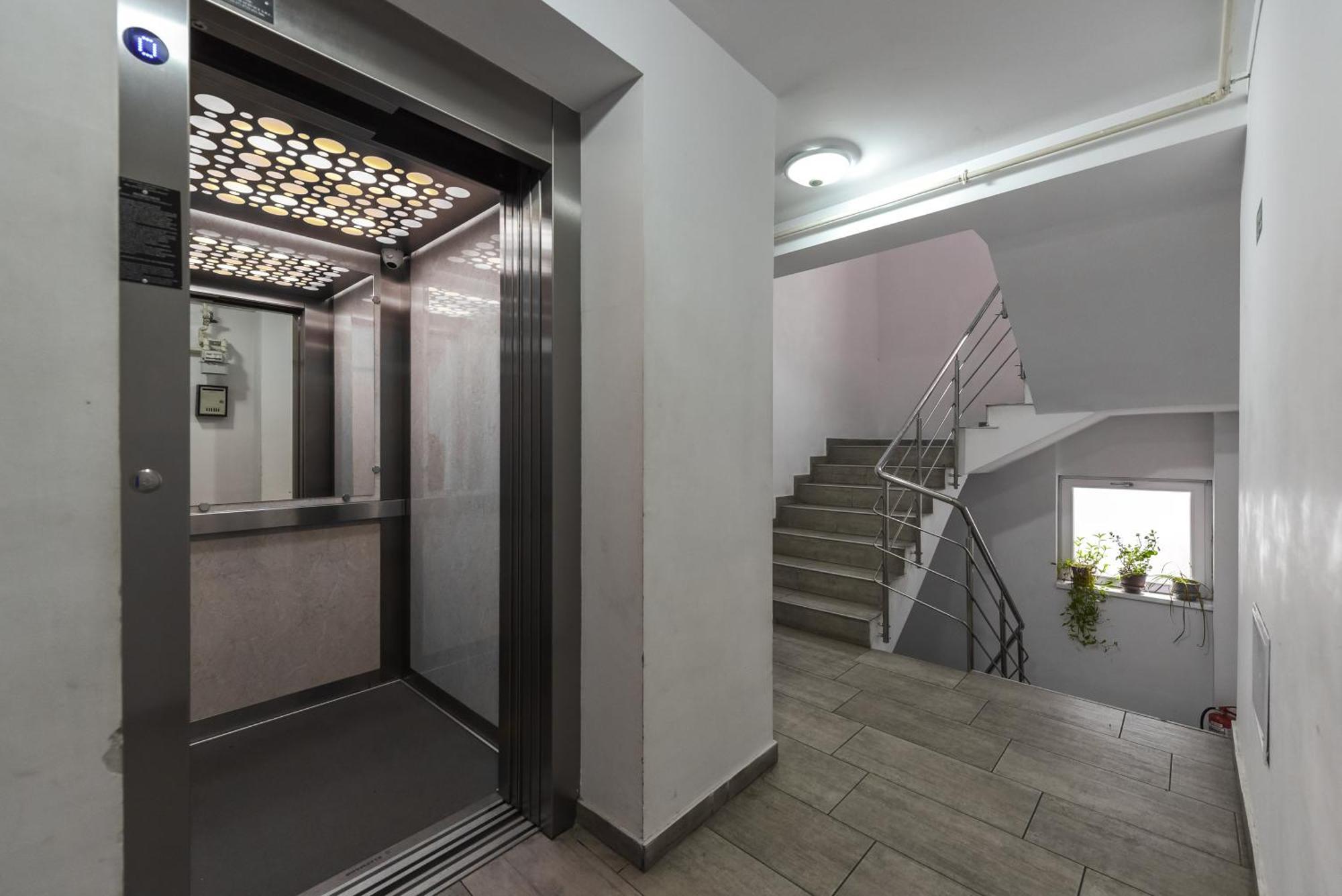 Bucharest Central Apartments - Shabbat Friendly Esterno foto